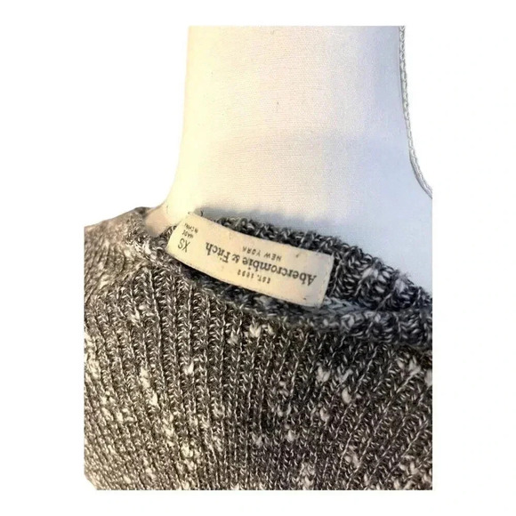 Abercrombie & Fitch Size XS High/Low Marled Gray Oversized Sweater - Picture 4 of 4